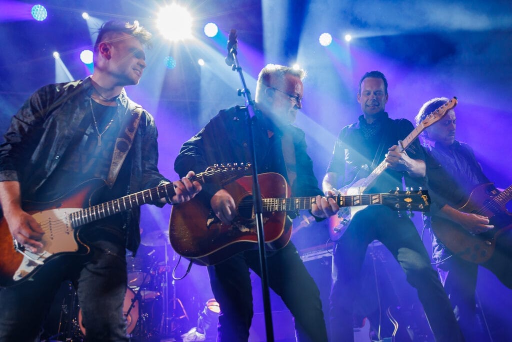 COVER ME – a tribute to Bruce Springsteen