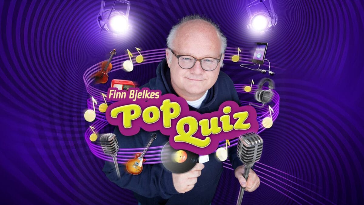 Bilde av Finn Bjelke som holder en retro radiomikrofon omgitt av teksten "Finn Bjelkes PopQuiz"