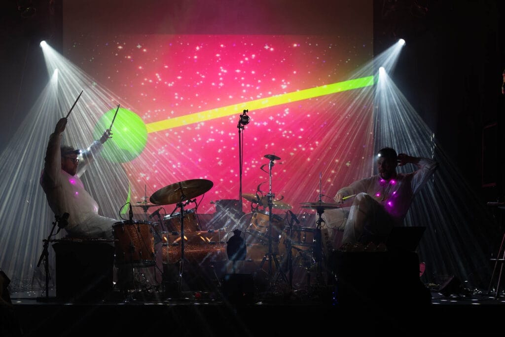 Visuelt slående: Rytmer fra verdensrommet med Peter Baden